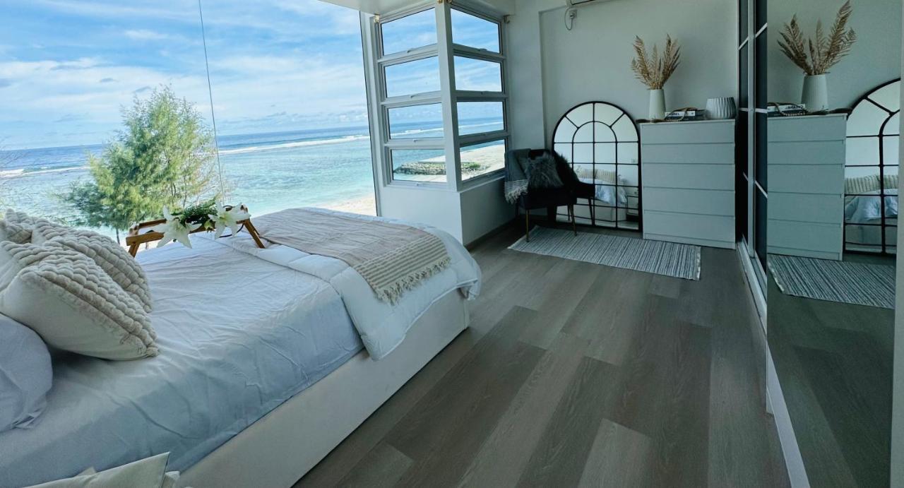 Lazzlla Beach Front Apartments 훌루말레 외부 사진